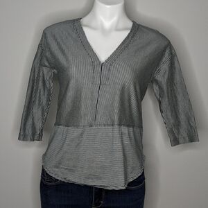 ✨3/$15 Madewell black white striped top XS